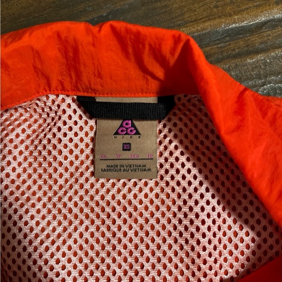 Nike women’s acg windbreaker xs - Picture 3 of 5